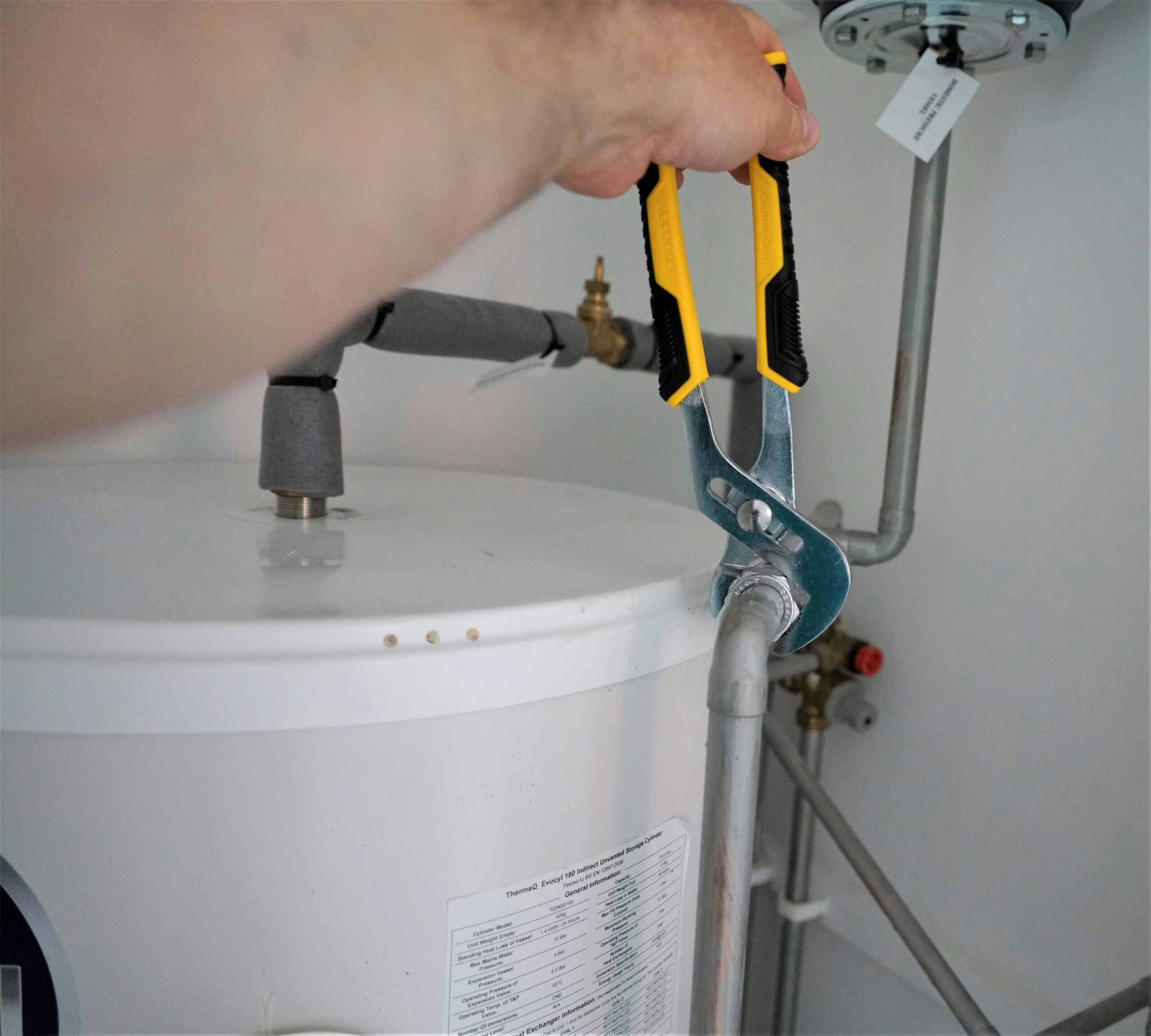 Plumbing Services in Dubai: What Every Homeowner Should Know